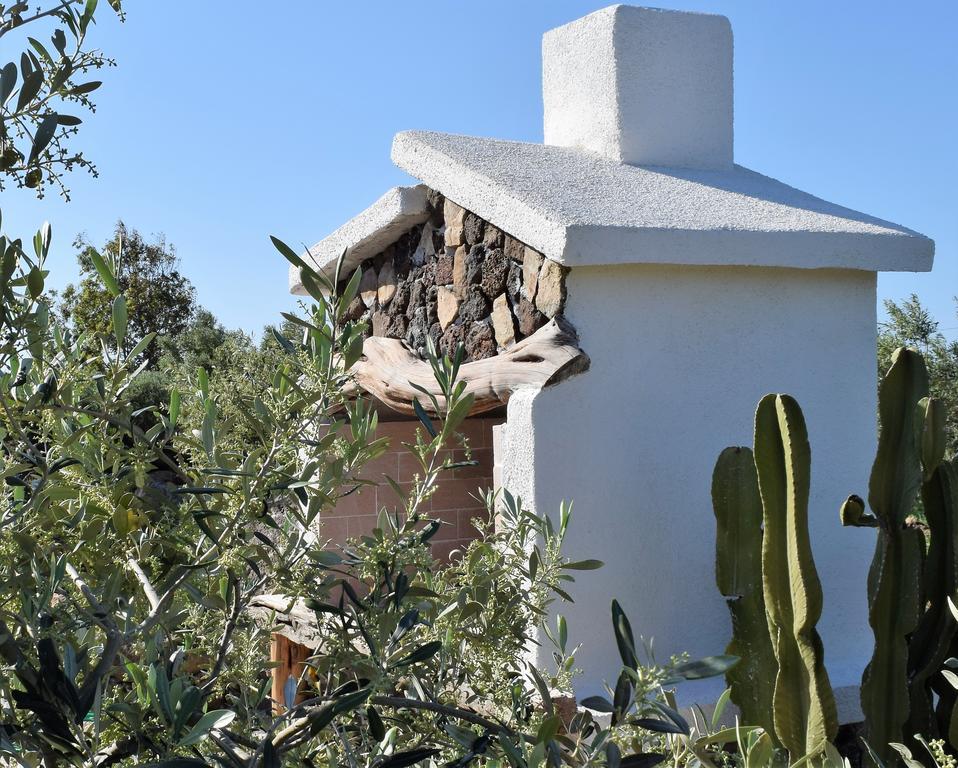 La Ginestra Guest House Orosei Bagian luar foto