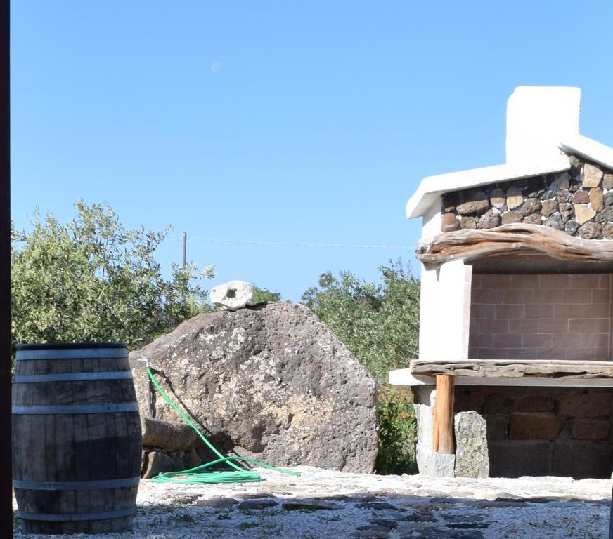 La Ginestra Guest House Orosei Bagian luar foto